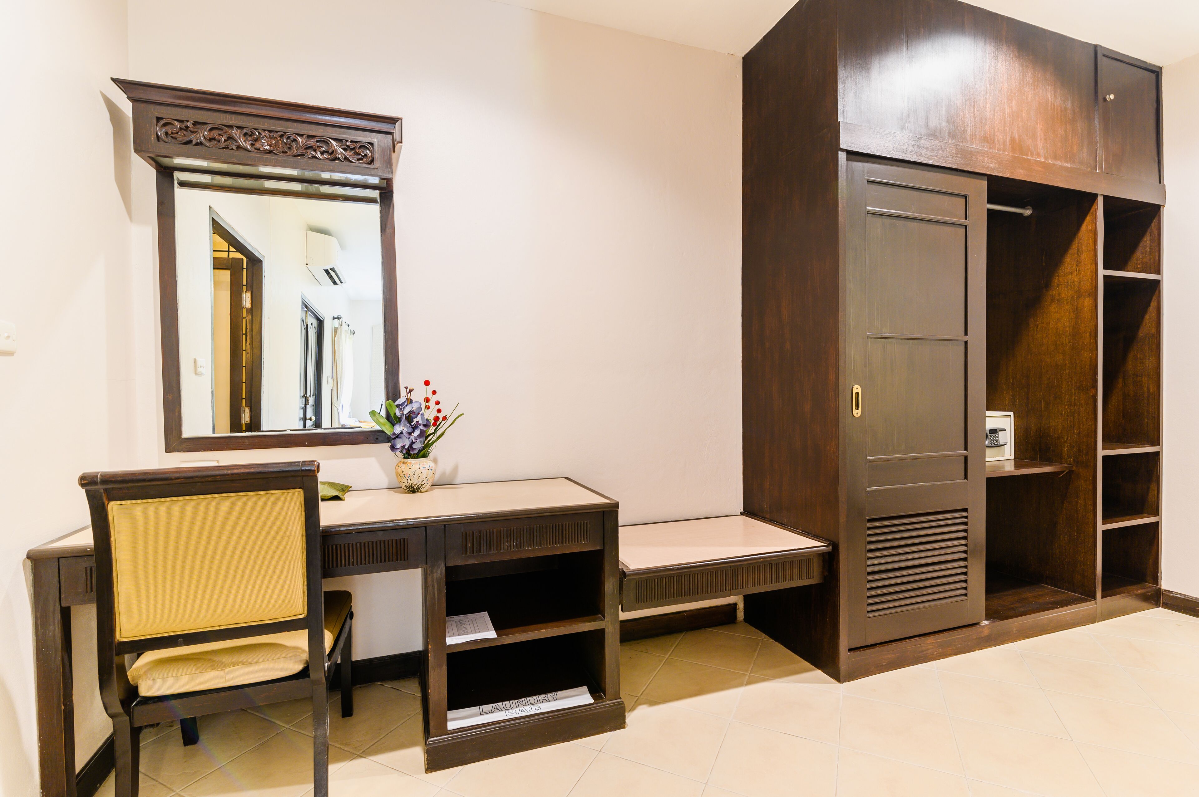 superior room | in-room safe, desk, iron/ironing board, free cots/infant beds