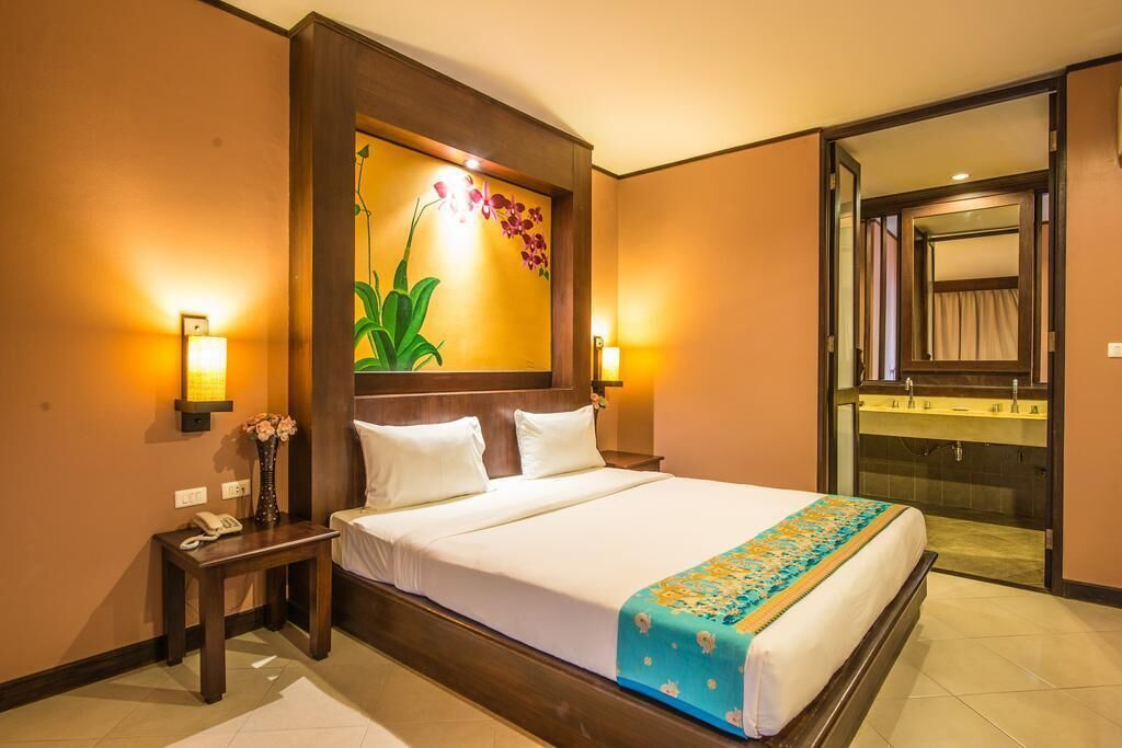 deluxe sun terrace | in-room safe, desk, iron/ironing board, free cots/infant beds