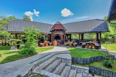 Etno Garden