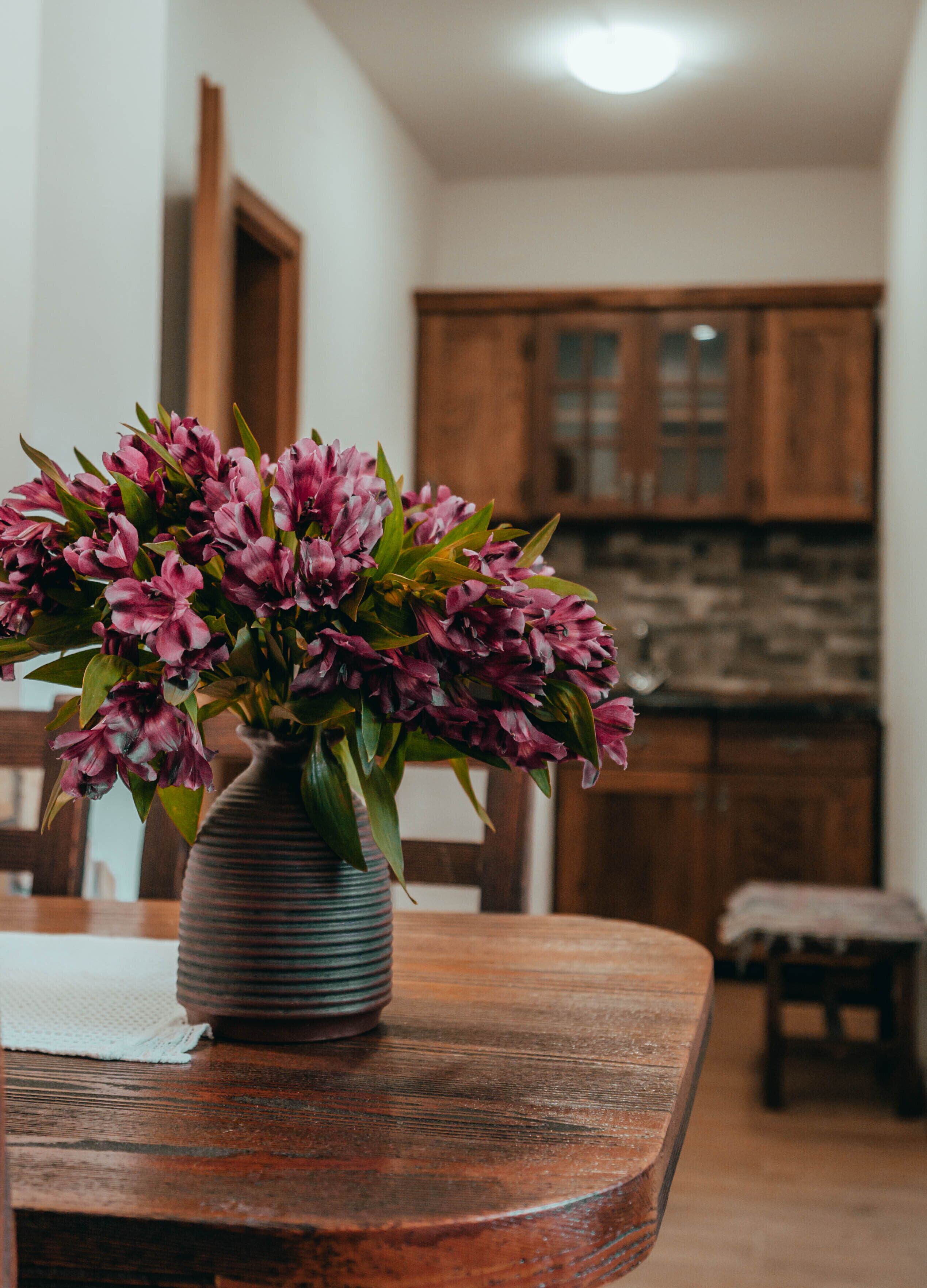 90-cm flat-screen tv with satellite channels, tv