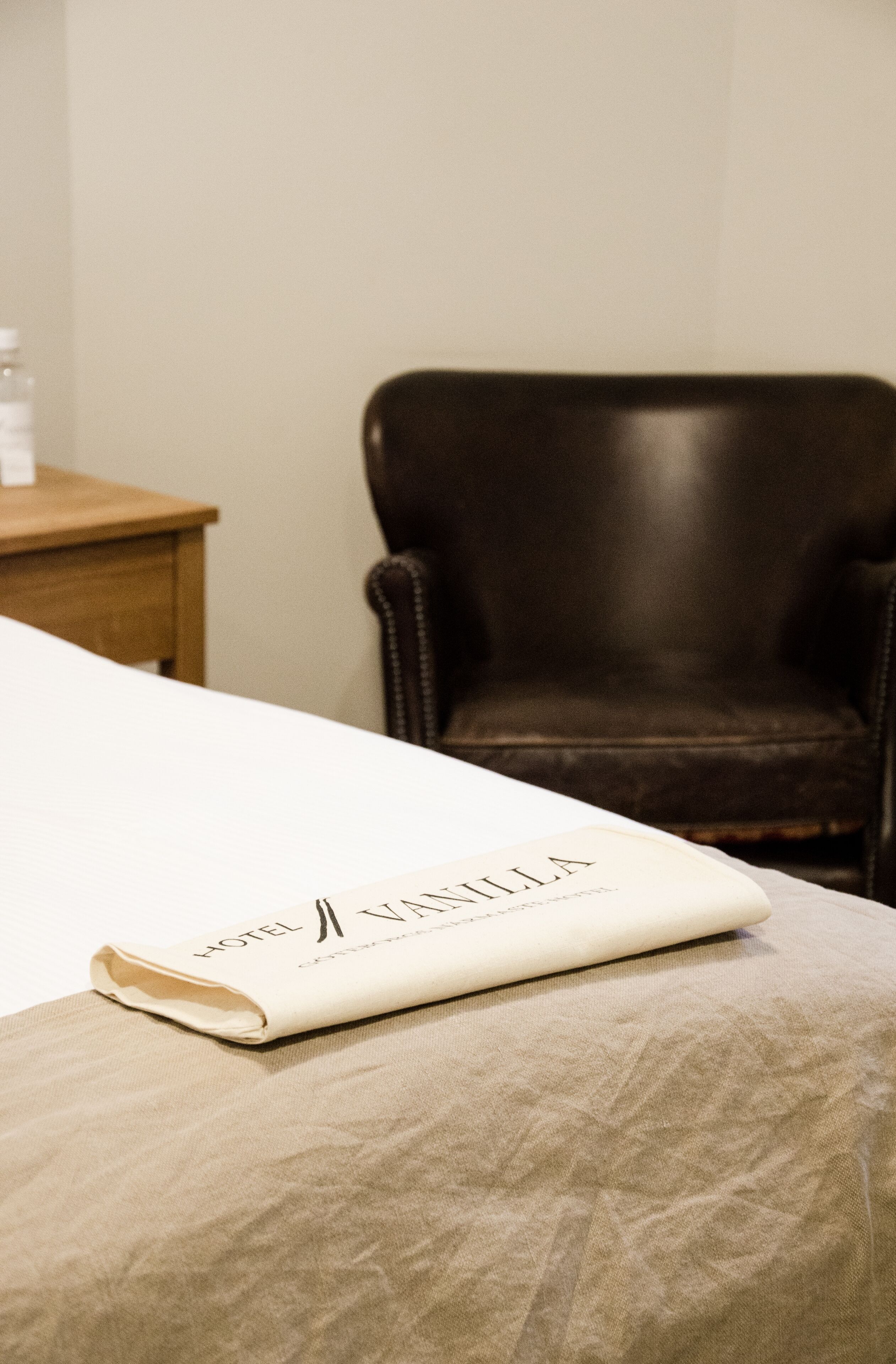 standard double room | 1 bedroom, in-room safe, desk, free cots/infant beds