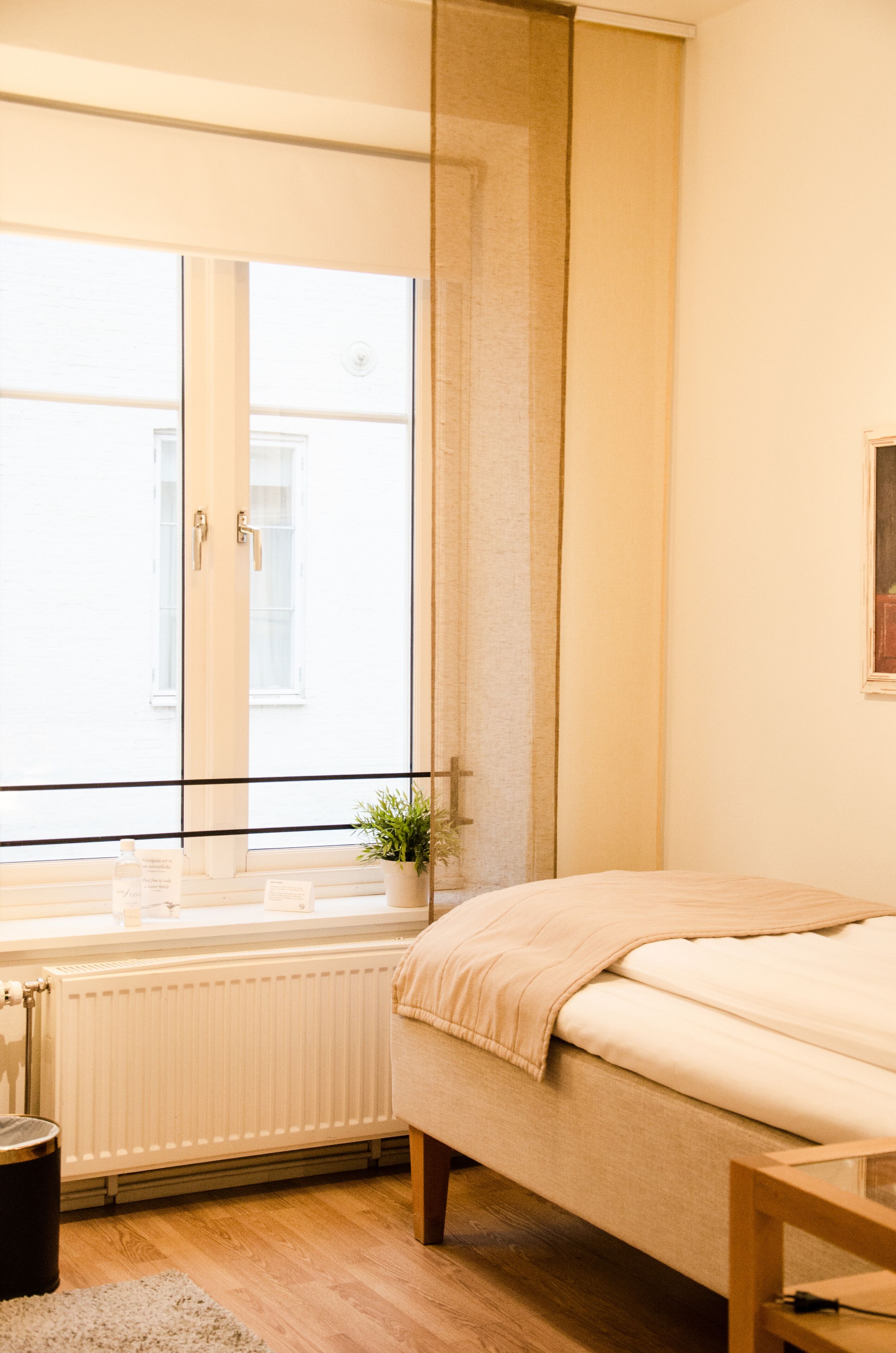 standard single room | 1 bedroom, in-room safe, desk, free cots/infant beds