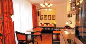In-room safe, cribs/infant beds, rollaway beds, free WiFi - Aparthotel AVIV Berlin (Berlin)