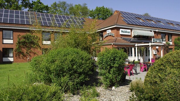 Exterior - Hotel Waldkur (Leer)