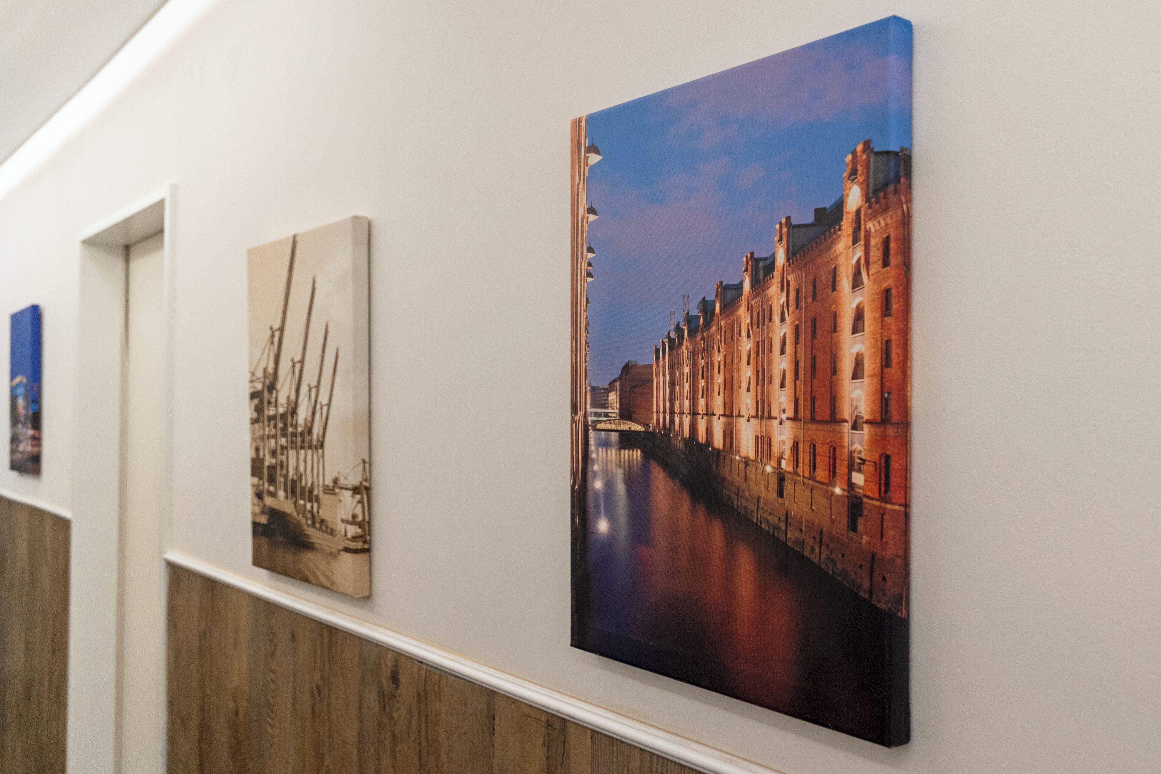 Photo - Auto-Parkhotel Hamburg St Pauli