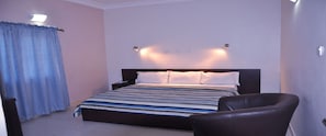 Premium bedding, desk, free WiFi, bed sheets