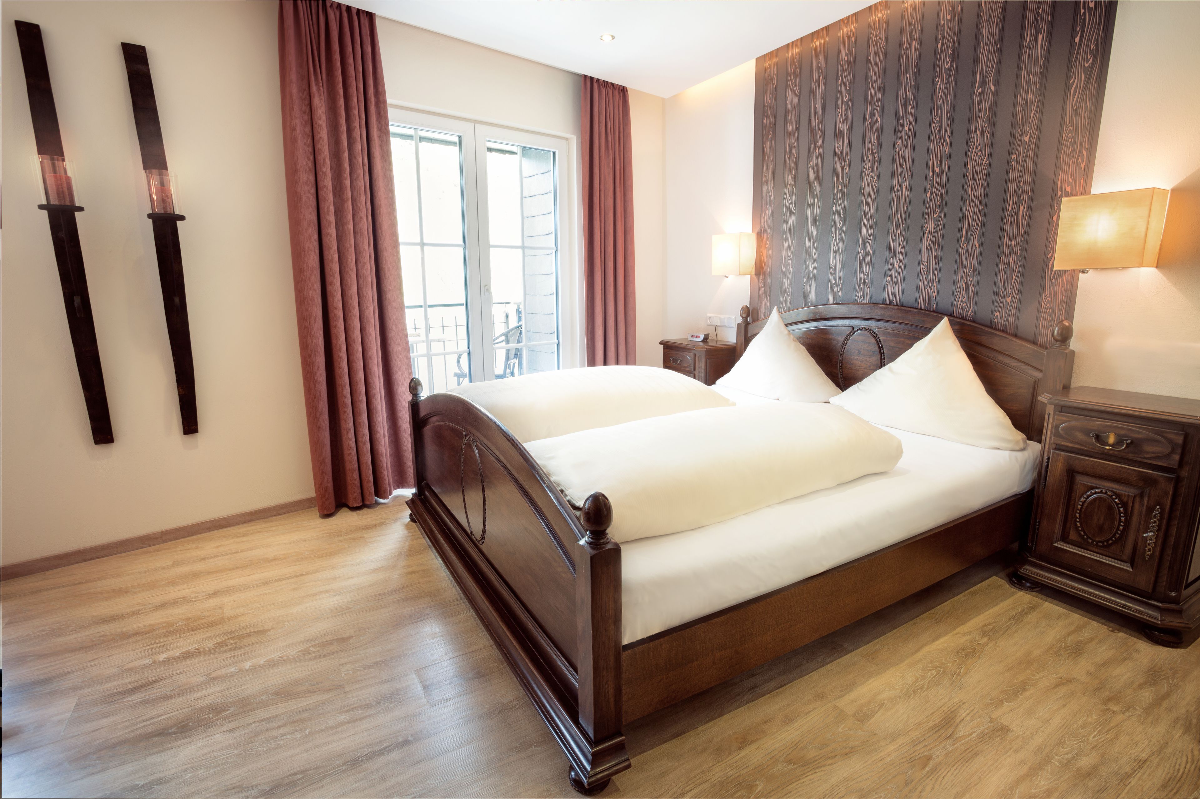 in-room safe, individually decorated, desk, soundproofing