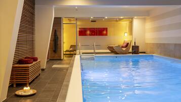 Exercise/lap pool