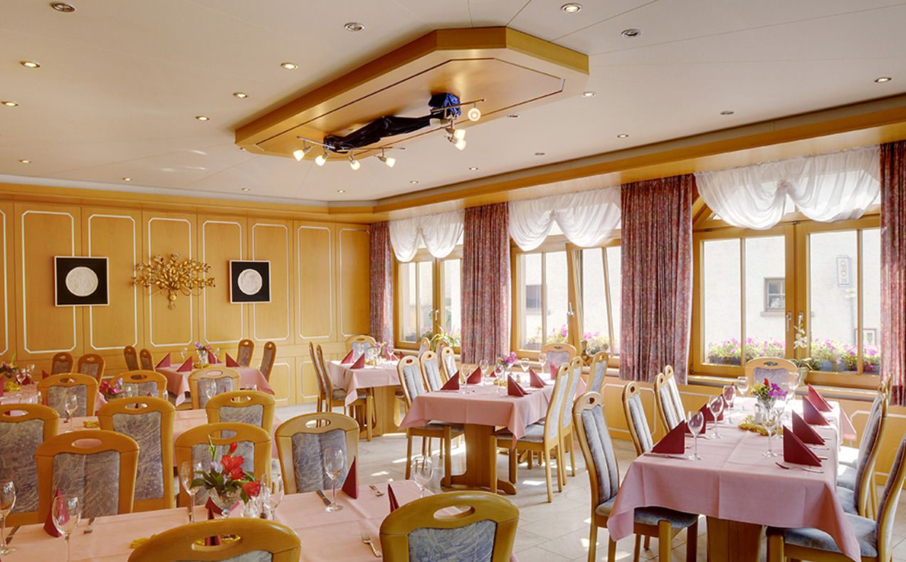 breakfast and dinner served, regional cuisine