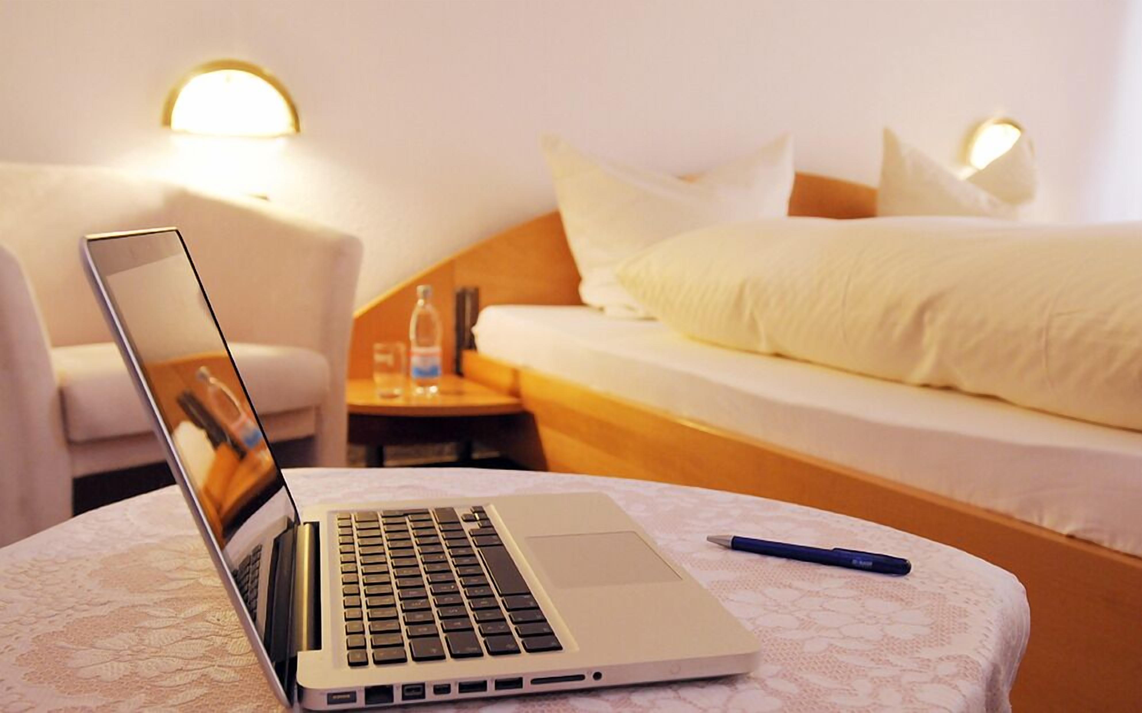 in-room safe, desk, free wifi, bed sheets