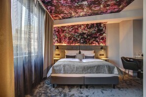 Family Room | Hypo-allergenic bedding, in-room safe, desk, blackout drapes - Vienna House Easy by Wyndham Hamburg (Hamburg)