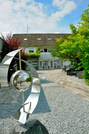 Courtyard - Hotel Herrenhof (Lübeck)