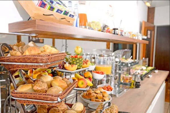 Breakfast area - Hotel Herrenhof (Lübeck)