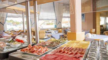 Tägliches inbegriffenes Frühstücksbuffet