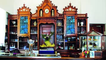 Bar (en la propiedad)