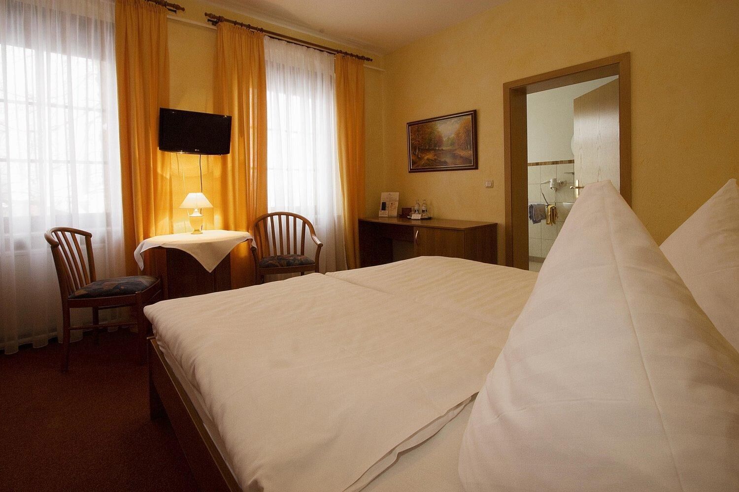 minibar, desk, rollaway beds, free wifi