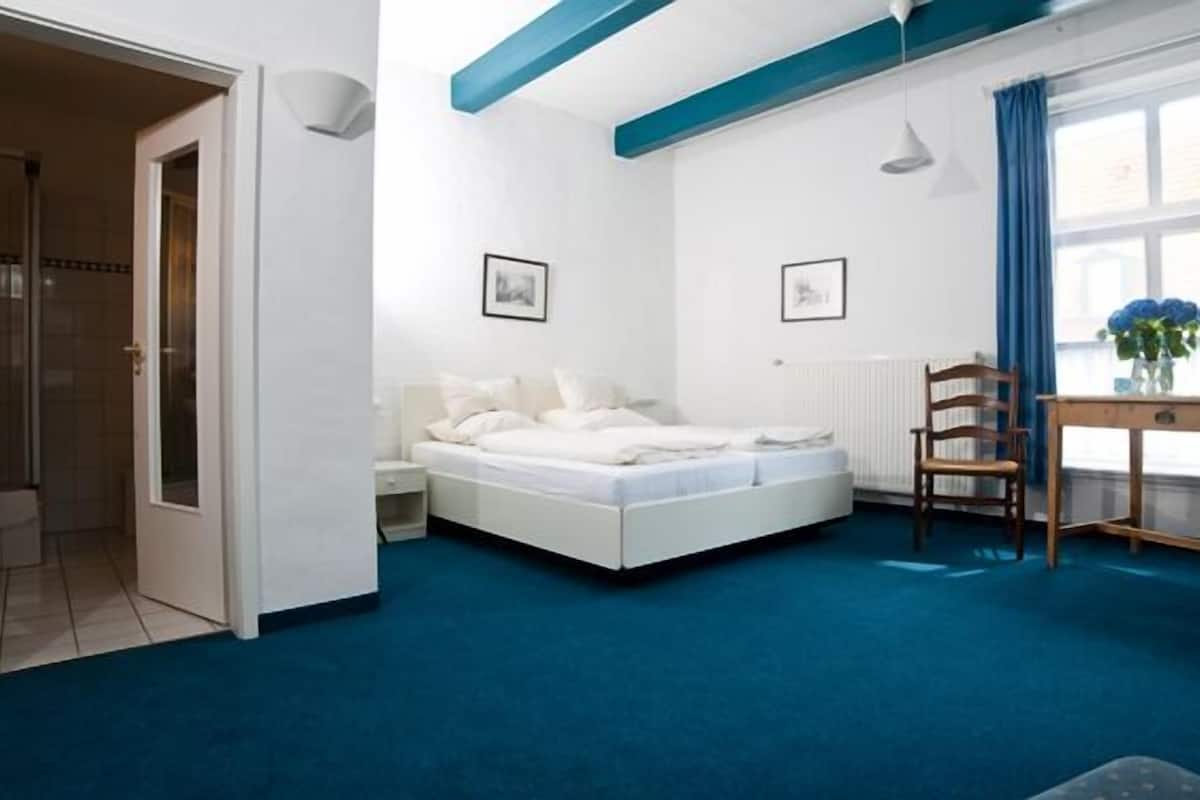 superior double room | in-room safe, individually decorated, desk, blackout curtains