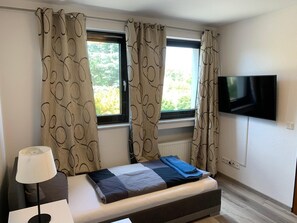 Bureau, chambres insonorisées, Wi-Fi gratuit