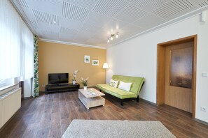 Apartment, 1 Bedroom | Living area | Flat-screen TV - Landhotel Karrenberg (Kirchberg)