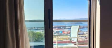 Superior Double Room, Sea View | In-room safe, desk, soundproofing, rollaway beds