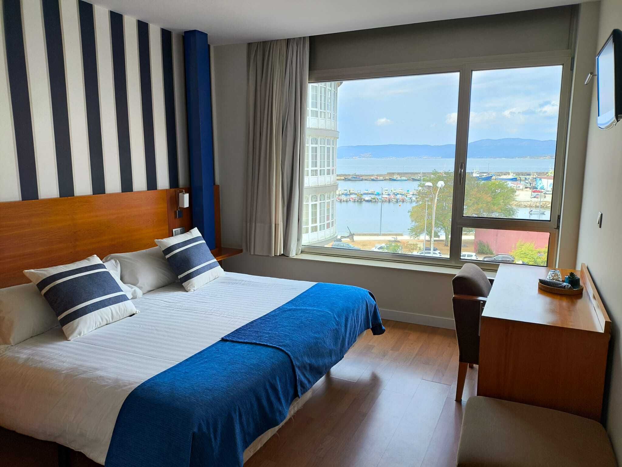 Superior Double Room, Sea View | In-room safe, desk, soundproofing, rollaway beds