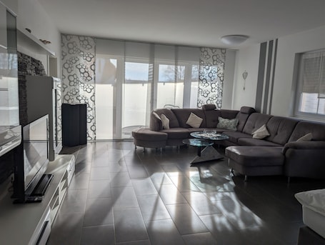 Standard Condo | Living area. Landhaus Hotel Müller