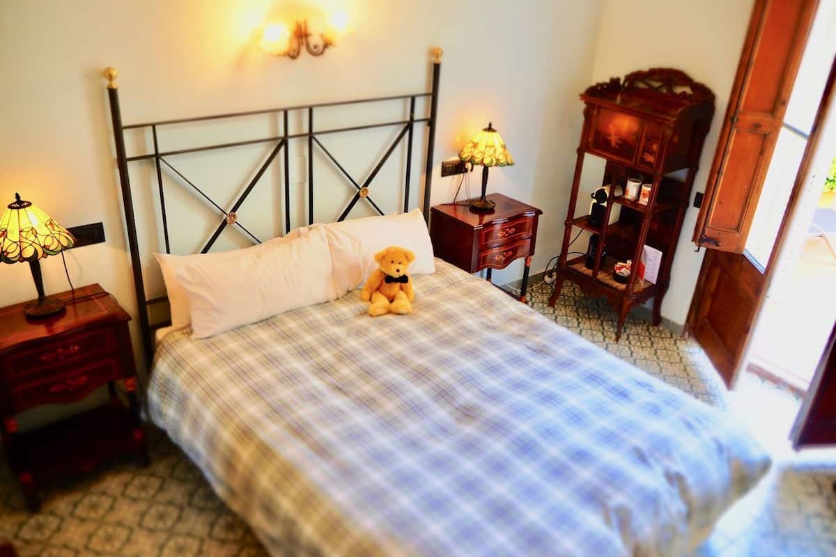 Minibar, in-room safe, individually decorated, individually furnished