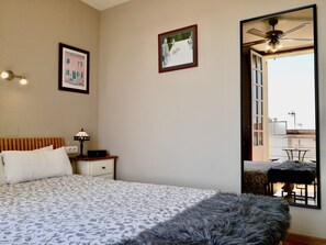 Comfort Double or Twin Room, Balcony, Garden View | Minibar, in-room safe, individually decorated, individually furnished - Hotel Liberty Sitges (Sitges)