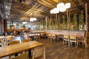 Lunch and dinner served, German cuisine