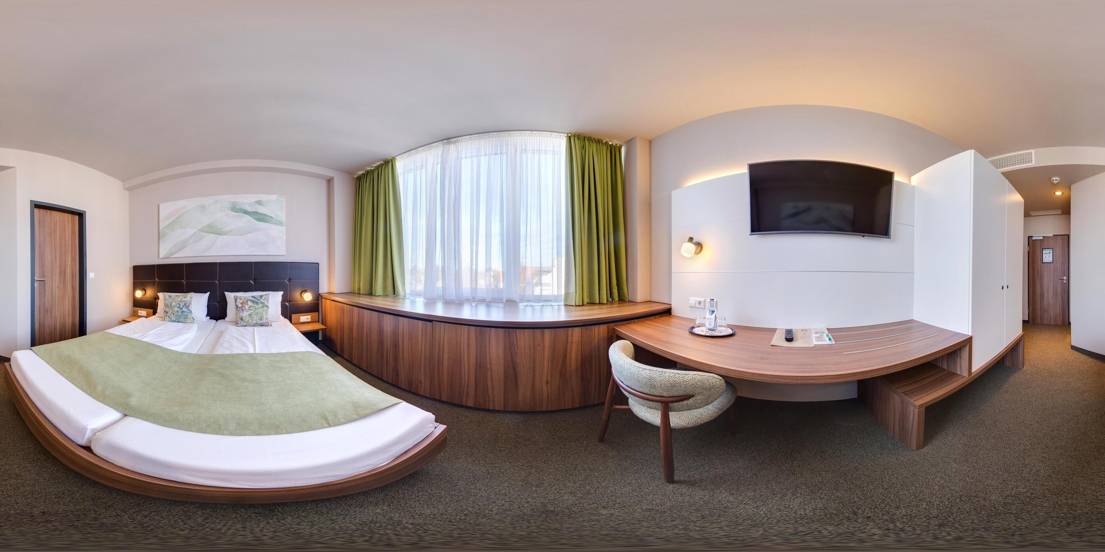 Double Room | Hypo-allergenic bedding, desk, blackout drapes, soundproofing
