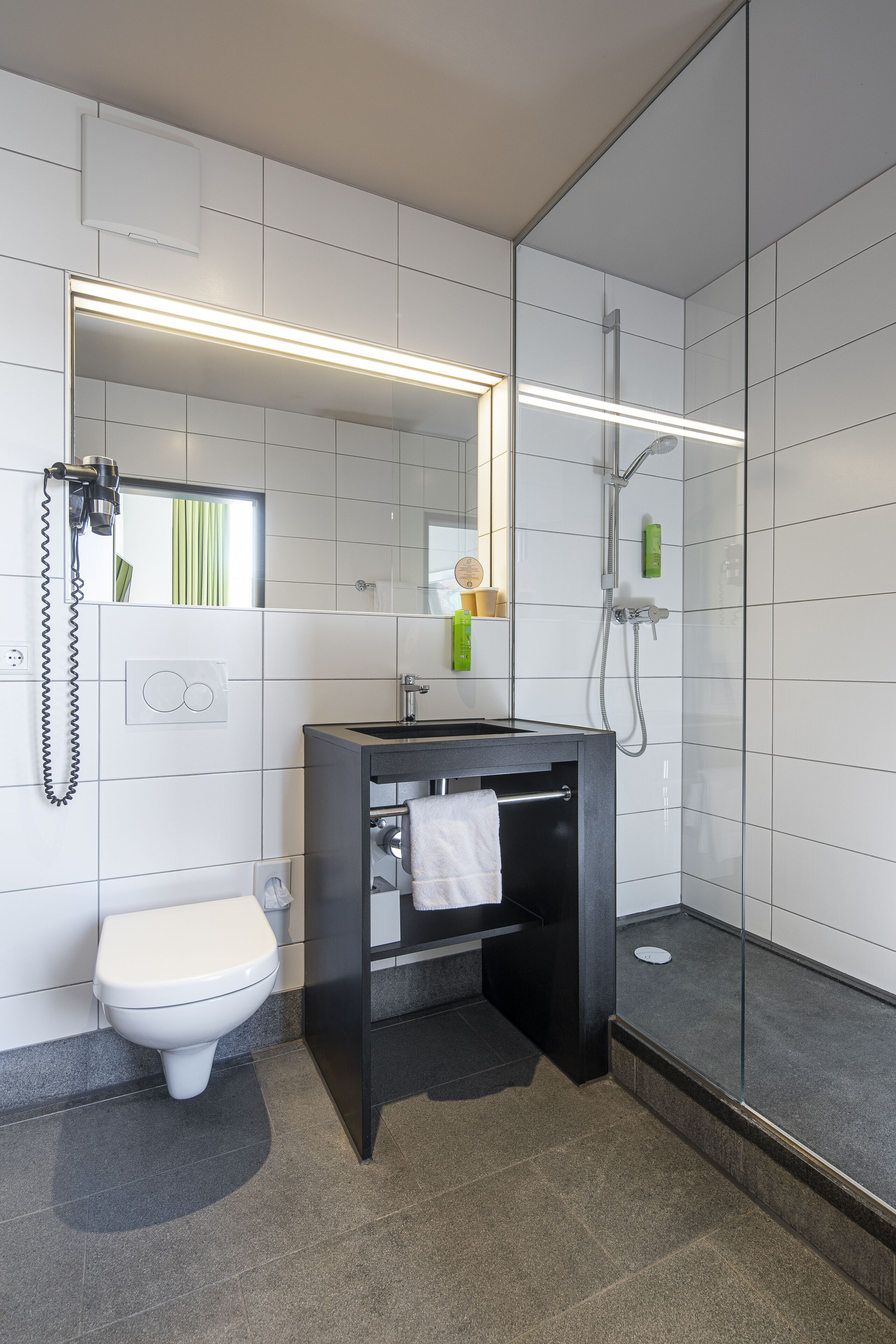 double room | bathroom | shower, hair dryer, towels