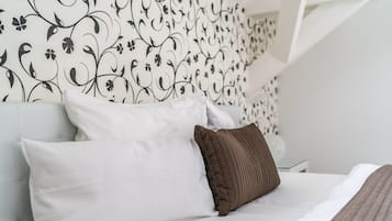 Waldparksuite | Allergikerbettwaren, Zimmersafe, individuell dekoriert