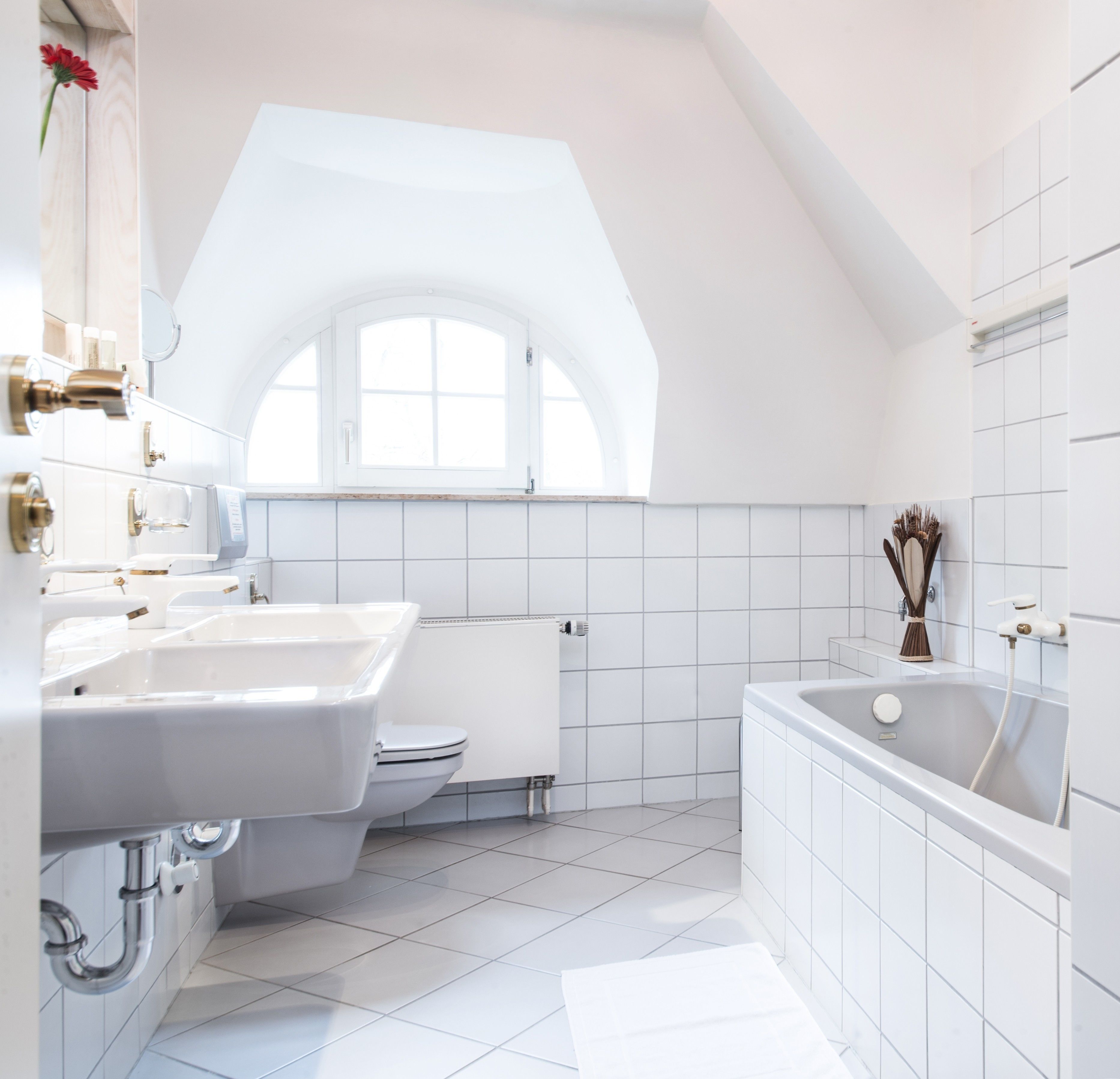 superior single room, kitchenette | bathroom | free toiletries, hair dryer, towels, soap