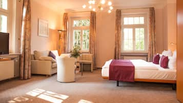 Literie hypoallergénique, coffres-forts dans les chambres