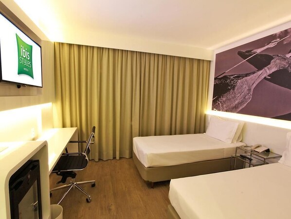 Standard Apartment, 2 Single Beds