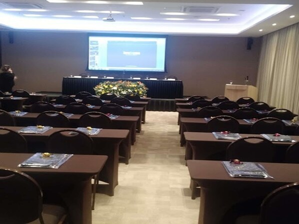 สถานที่จัดงานประชุม