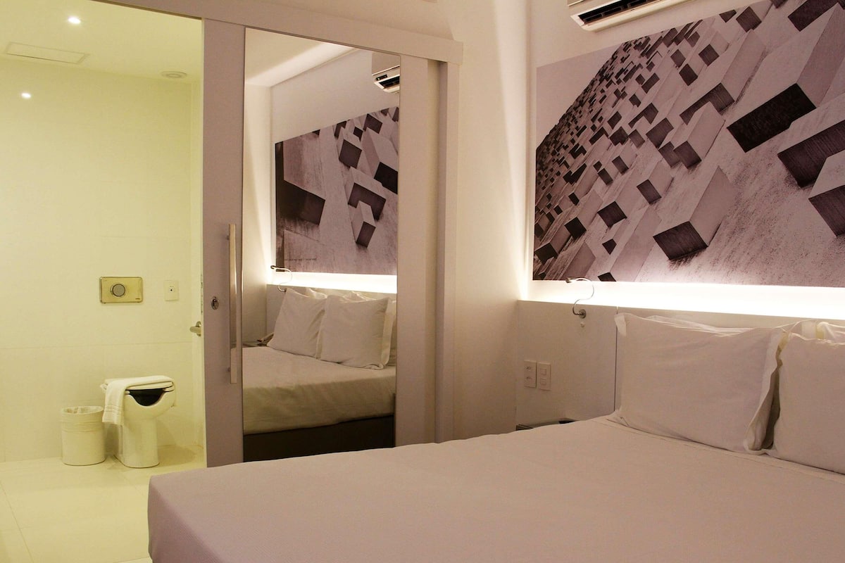 Căn hộ, 1 giường đôi | Minibar, két bảo mật tại phòng, màn/rèm cản sáng, phòng cách âm
