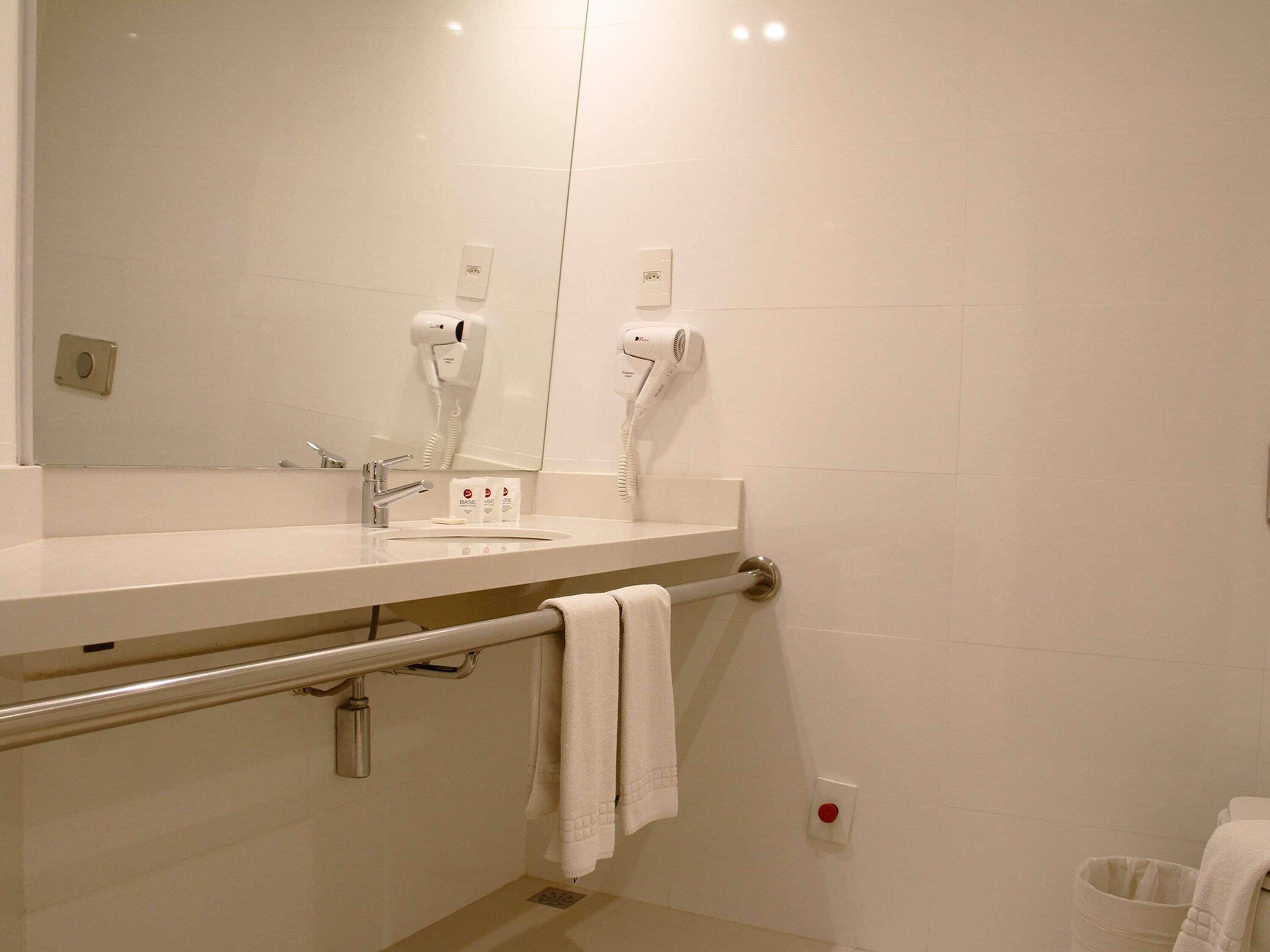 apartment, 1 double bed | minibar, in-room safe, blackout curtains, soundproofing