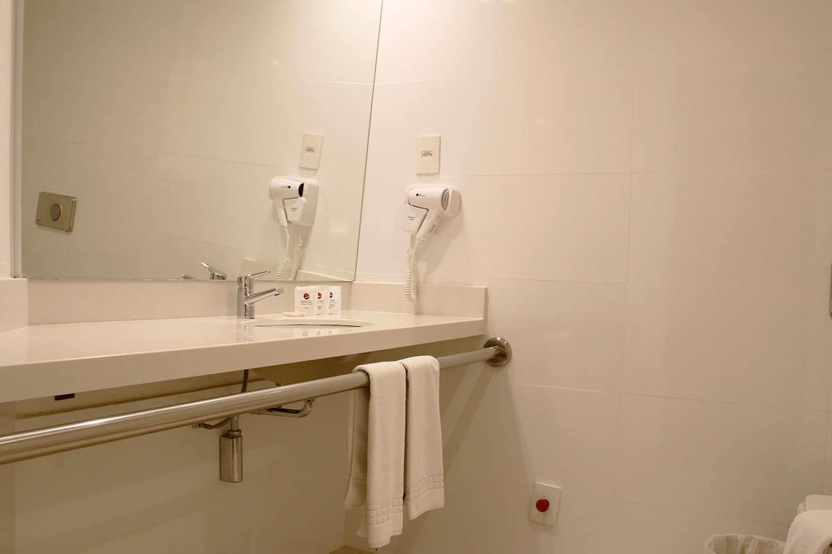 apartment, 1 double bed | minibar, in-room safe, blackout curtains, soundproofing