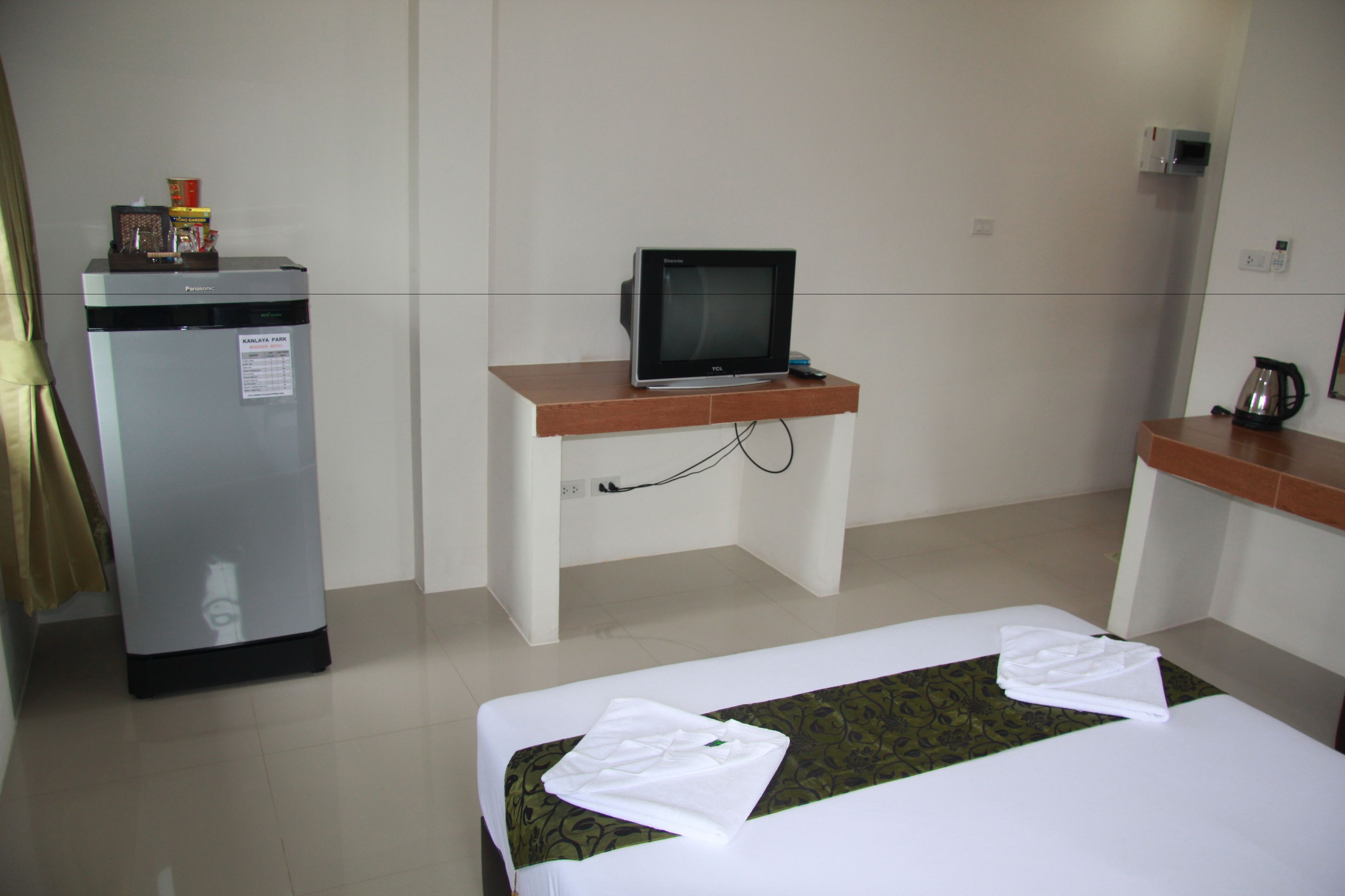 xxxstandard double room, 1 queen bed | 1 bedroom, minibar, in-room safe, desk