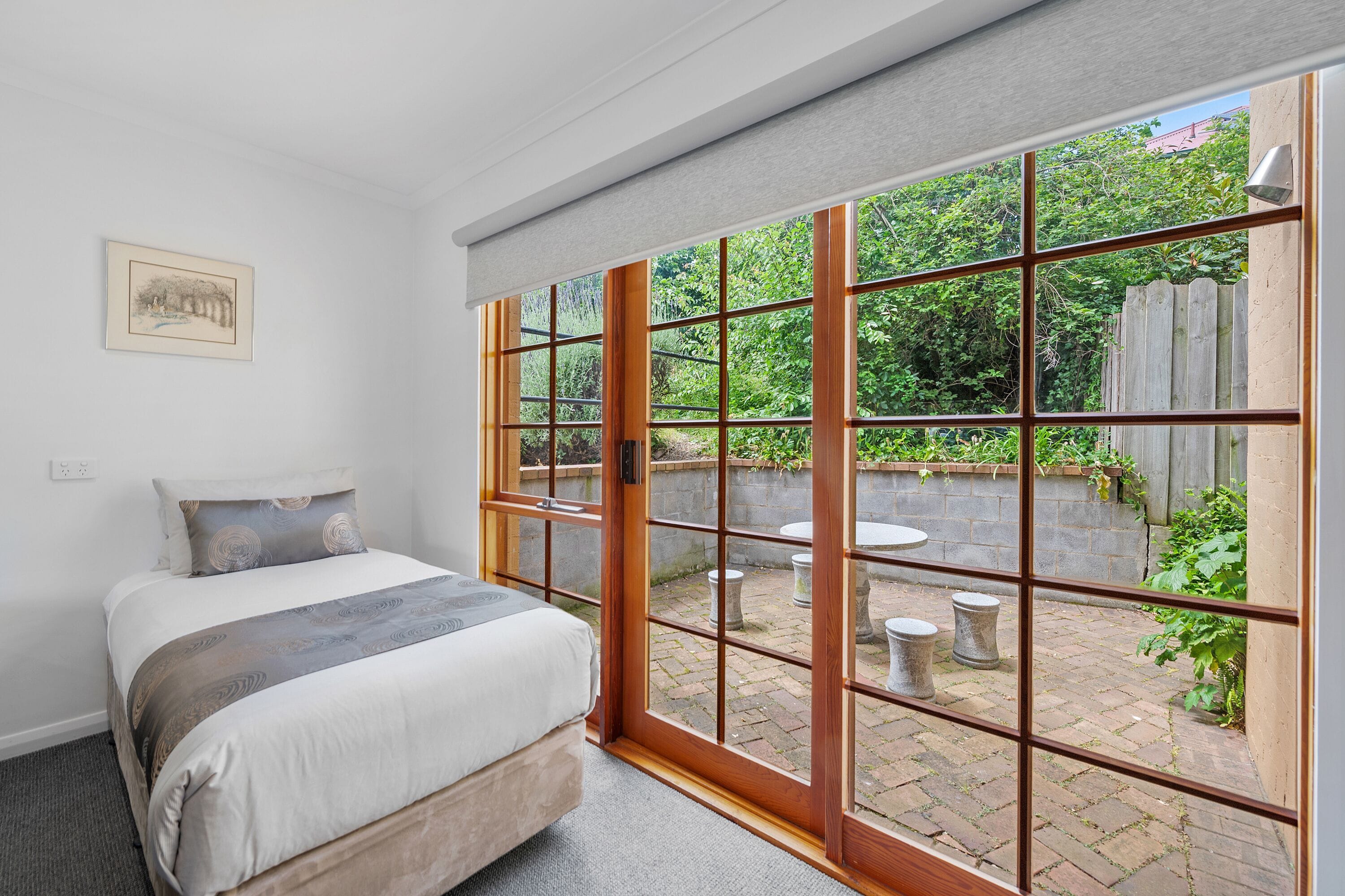 デラックス ルーム | アイロン / アイロン台、WiFi (無料)、ベッドシーツ