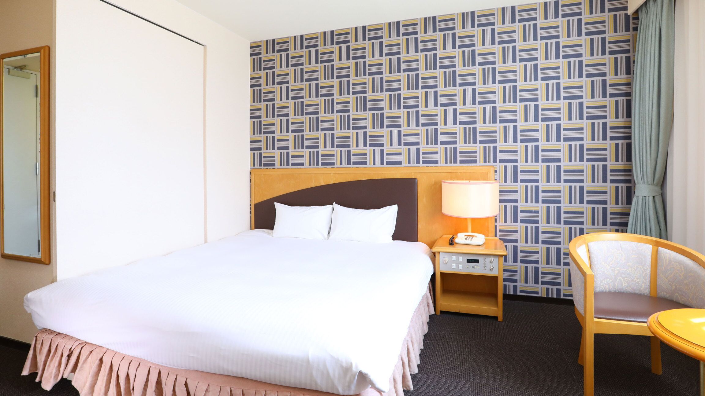 Desk, iron/ironing board, free WiFi, bed sheets