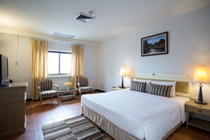 Superior Room | Desk, blackout drapes, free WiFi, bed sheets - Night Bazaar Place (Chiang Mai)