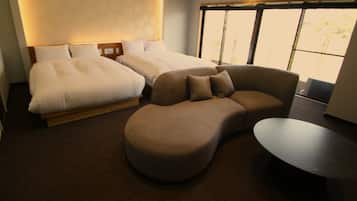 ๋ฃธ, ๊ธ์ฐ (Twin Bedroom with Semi-Open-Air Bath) | 1 ๊ฐ์ ์นจ์ค, ์ค๋ฆฌ/๊ฑฐ์ํธ ์ด๋ถ, ๊ฐ์ค ๋ด ๊ธ๊ณ , ์๋ง ์ปคํผ