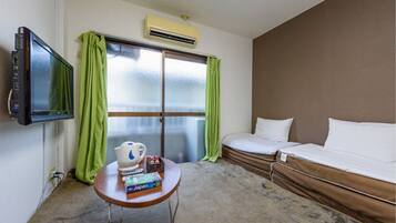 Basic Studio, 1 Bedroom, Smoking | Free WiFi