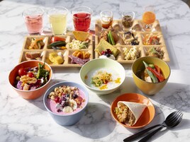 Se ofrece un desayuno bufé todos los días (por un coste adicional)