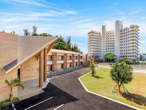 Exterior - TWIN-LINE HOTEL YANBARU OKINAWA JAPAN (Nago)