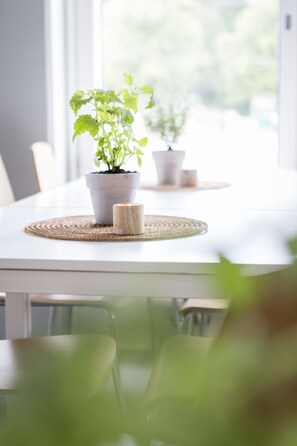 Dagelijks ontbijtbuffet (SEK 125 per persoon)