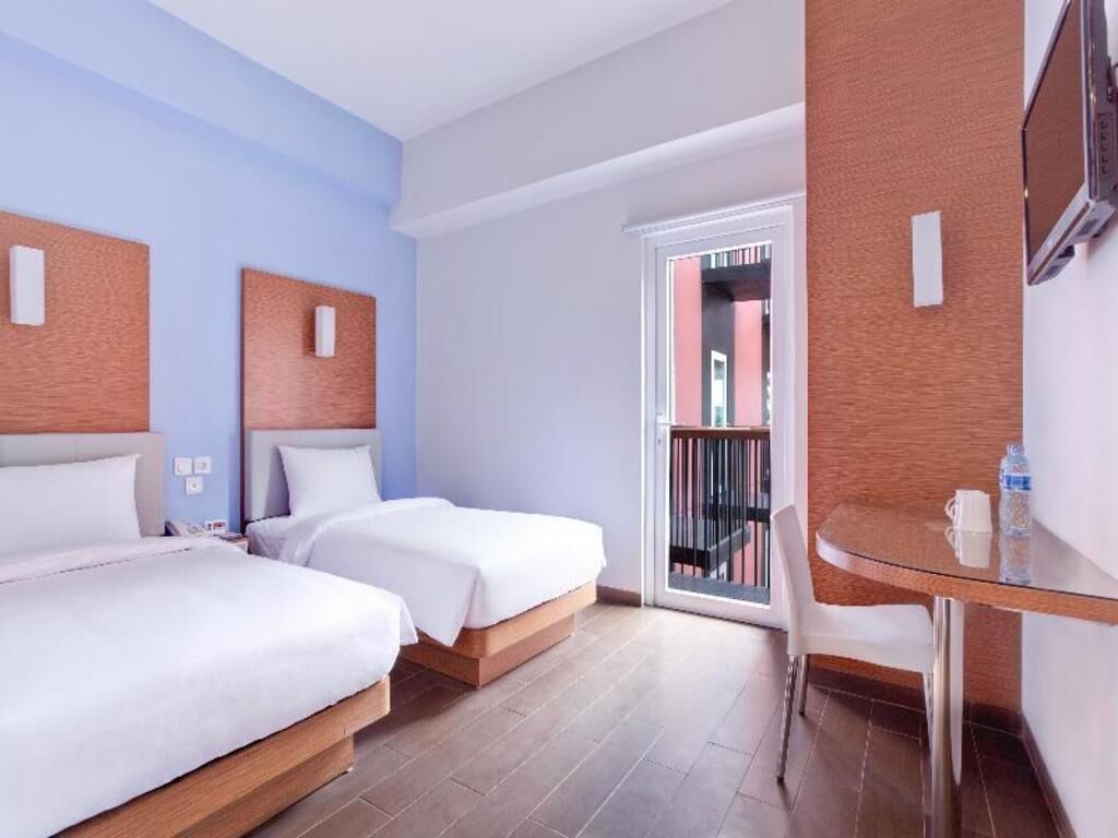 In-room safe, desk, free WiFi, bed sheets