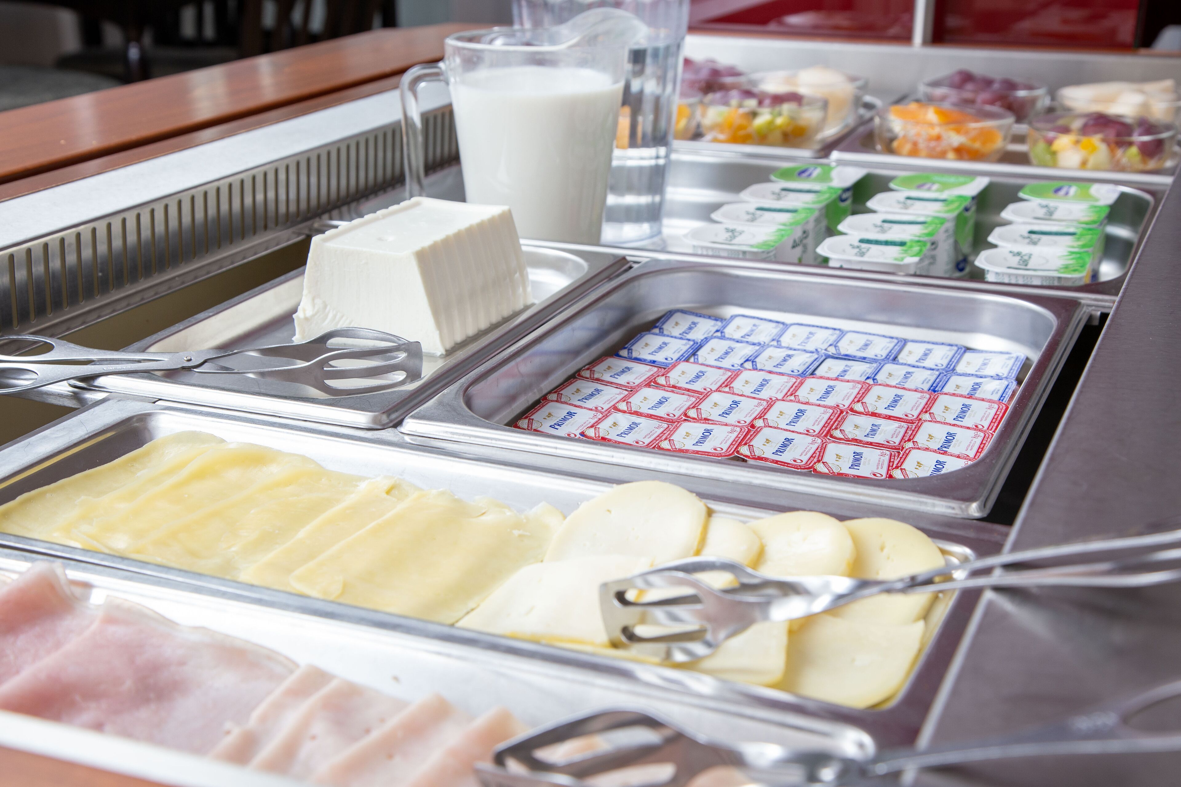 daily continental breakfast (eur 12.50 per person)